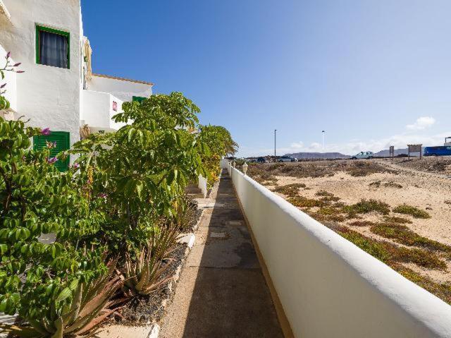Apartamento Nire Lula En La Misma Playa El Cotillo  Экстерьер фото